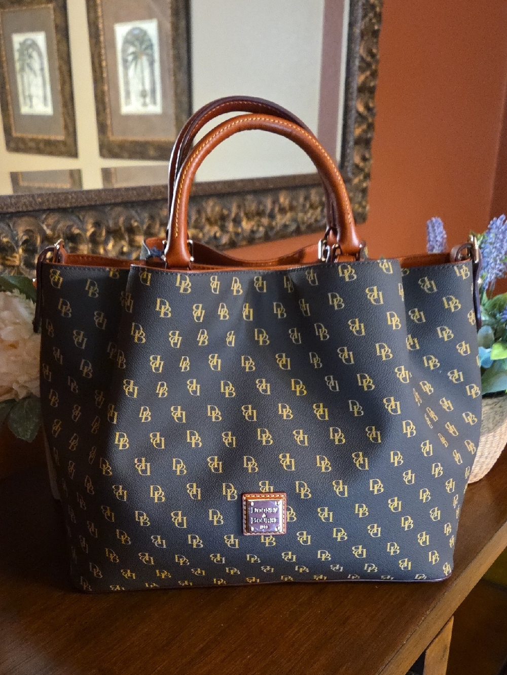 **SOLD**Dooney & Bourke Large Gretta Brenna Tote NWT
